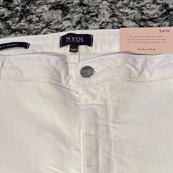 NYDJ Ami Skinny Ankle Jeans with Cuff in Opti White - 24W - NWT - Picture 7 of 9